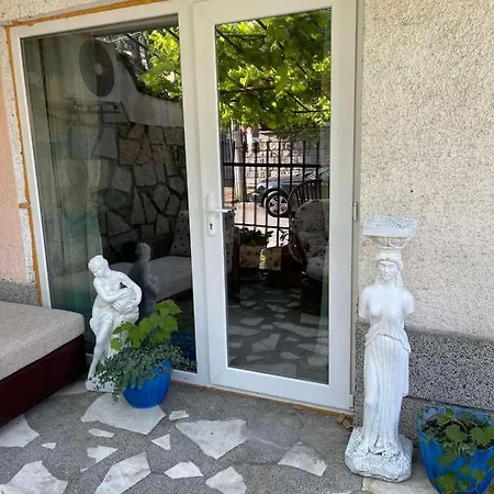 Casa Del Mare Apartment *